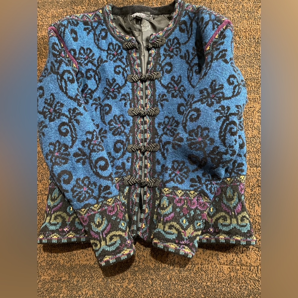 Icelandic Design Wool Jacket - Picture 4 of 6